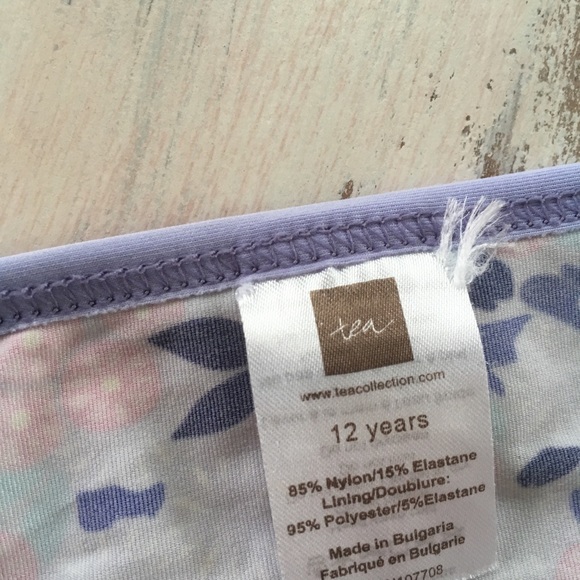 2 Piece Tea Swimsuit - Picture 7 of 7